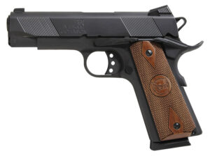 Iver Johnson Arms HAWK Hawk Commander 45 ACP 8+1 4.25" Black Steel Barrel, Matte Black Serrated Steel Slide & Frame w/Beavertail. Checkered Double Diamond Walnut Grip